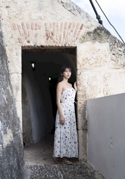 挠美女脚心