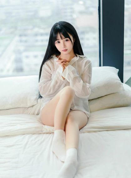 张柏芝承认三胎老公是谢贤