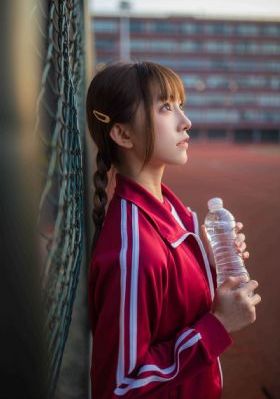 楼上的上瘾女士