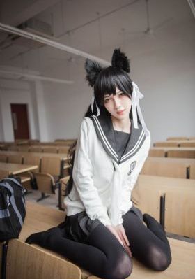 锦衣之下